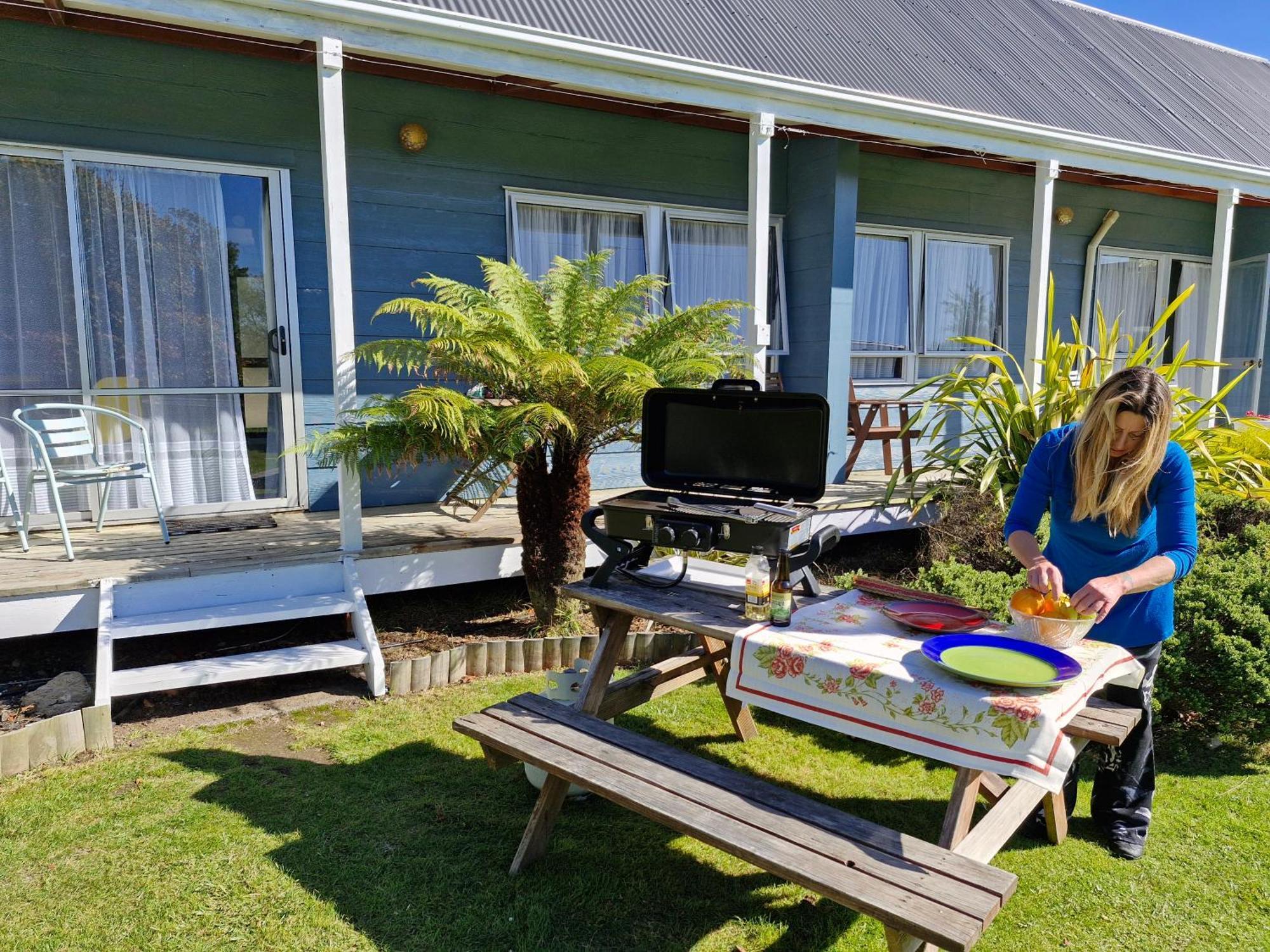 Tokaanu Lodge Motel トゥランギ エクステリア 写真