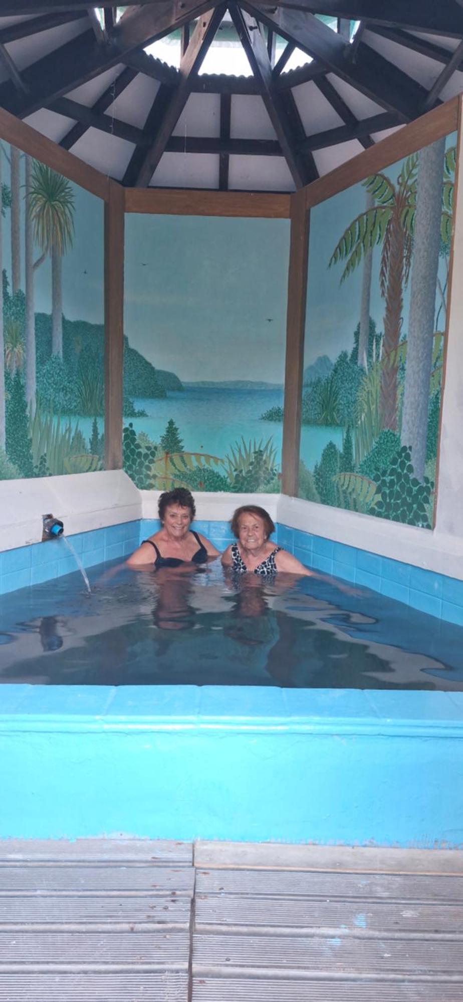 Tokaanu Lodge Motel トゥランギ エクステリア 写真